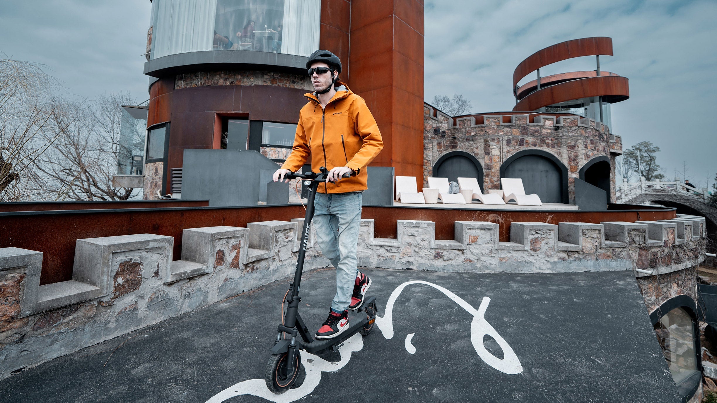 NAVEE Trottinette Électrique : Prix, Budget et Meilleurs Bons Plans 2025